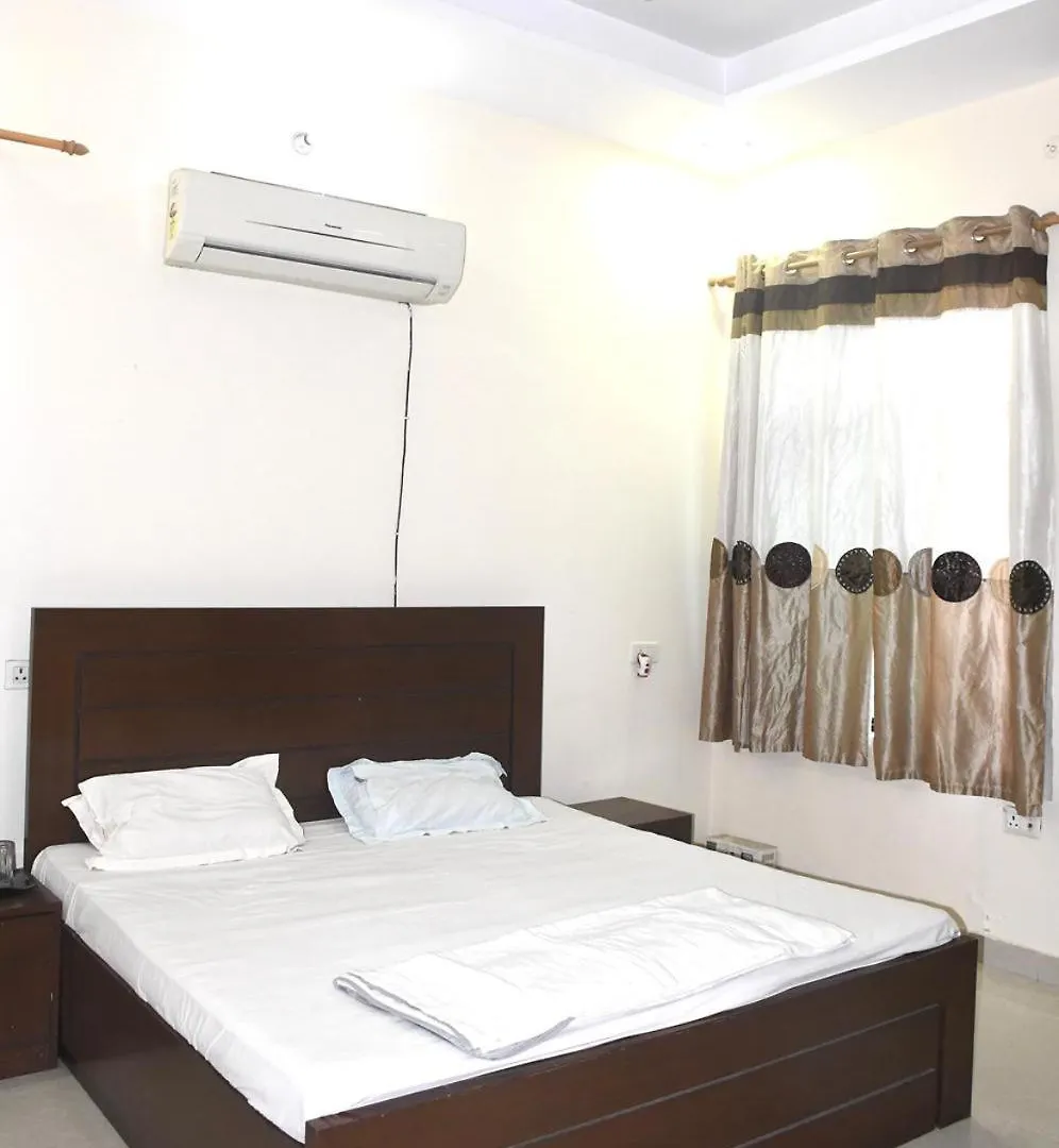 Sarathi Guest House Varanasi